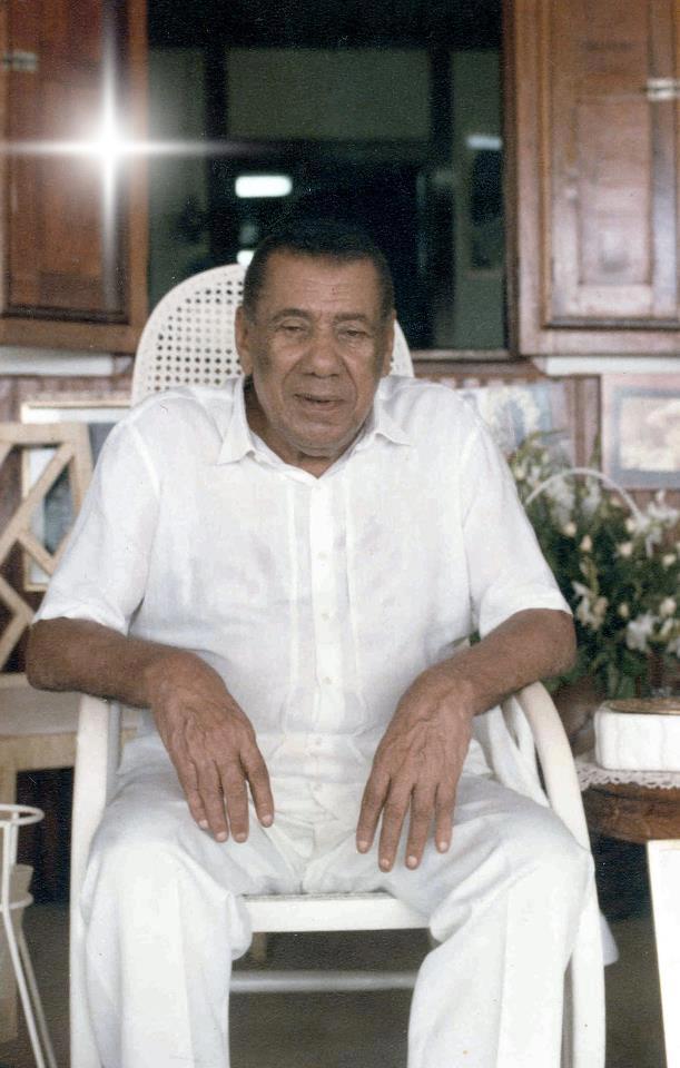 25018_360568340706817_1037487214_n