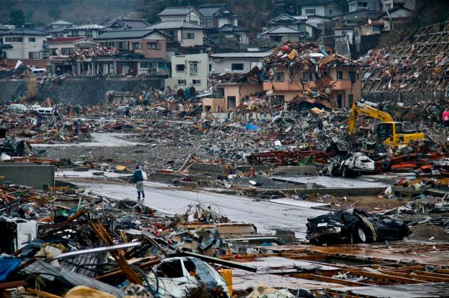 O SOFRIMENTO NÃO É O NATURAL DA VIDA, E SIM A CONSEQUÊNCIA DE UM VIVER ARTIFICIAL À MARGEM DAS LEIS NATURAIS UNIVERSAIS..jpg
