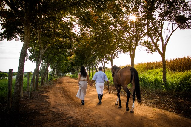 vire as costas para o sofrimento.jpg