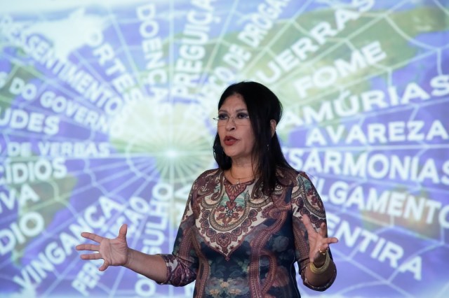 PENSAMENTO - VERDADEIRA TEIA DE ARANHA