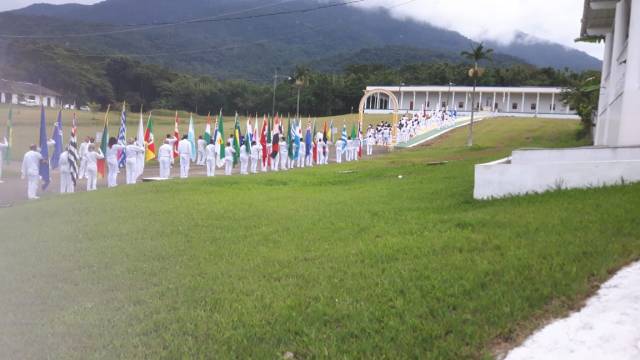 DESFILE TREZE DE MAIO