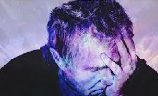 A LINHA DO PENSAMENTO ESTÁ FALIDA E LEVA O PENSADOR À DESTRUIÇÃO DE SI MESMO